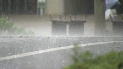 午後のゲリラ雷雨で東京・練馬区が気温急低下25度に　27日夕方以降、列島各地で雷の発生確率高まる