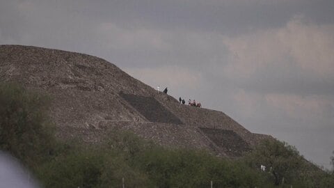 世界遺産・テオティワカン遺跡で男が銃乱射　観光客のカナダ人女性1人死亡6人負傷　男は自ら撃ち死亡　メキシコ