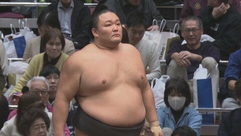 朝乃山、幕内復帰後の初白星　羽出山を寄り倒しで下す【大相撲初場所 2日目結果】