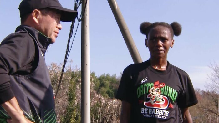 外園隆監督とワンジル選手