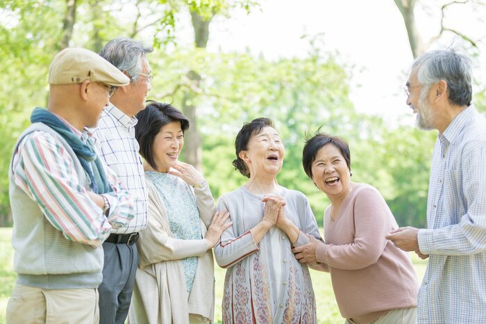 友達をつくることは大切だがつるまないことも大事(画像:イメージ)