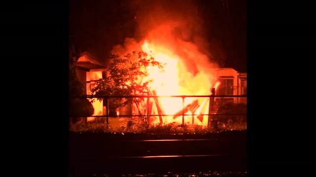 放火の疑いで36歳の女逮捕 岩手・釜石市の小屋全焼