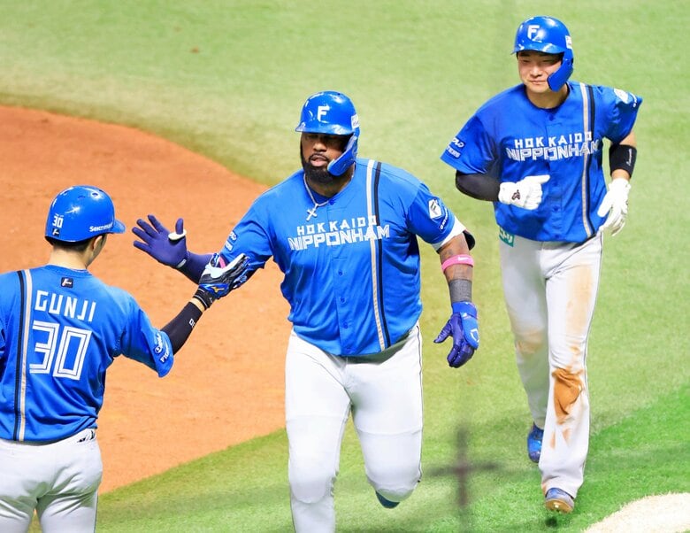 【日本ハム】ファイターズは止まらない！山縣＆レイエスが勝利に導く 同点タイムリーに1試合2本の2ランホームランでファイナル2勝目！｜FNNプライムオンライン