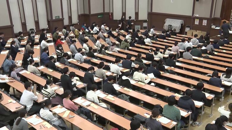 新たに「情報」加わり7教科21科目で…約49万5000人が出願している大学入学共通テスト始まる　全国の651の会場で2日間行われる　大きなトラブルなし｜FNNプライムオンライン