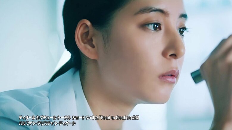 新木優子、今年の抱負は「30歳までに…」吉沢亮と白衣姿でディオールのショートフィルムに登場｜FNNプライムオンライン