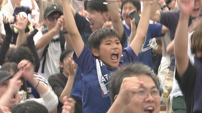 「日本行くぞ！」　サッカーW杯　日本対チュニジア　大分からも大声援｜FNNプライムオンライン