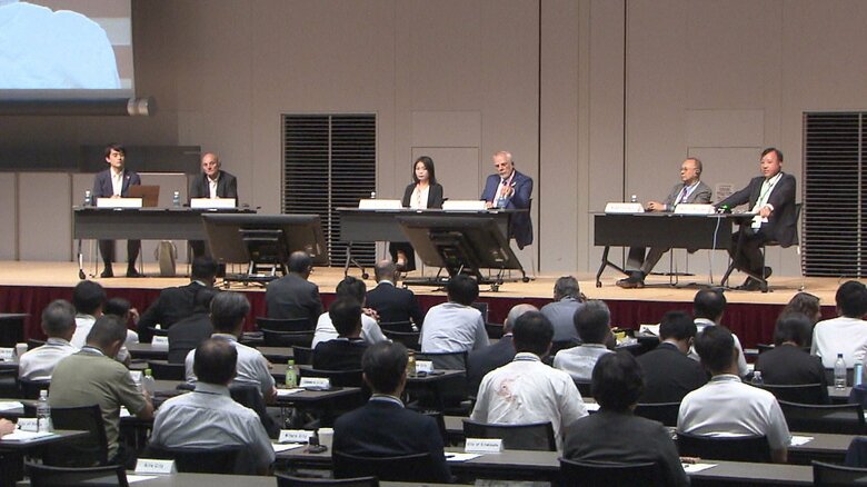核兵器なき世界の実現へ「平和首長会議」　展示ブースに中学生Englishリーダーの姿も｜FNNプライムオンライン