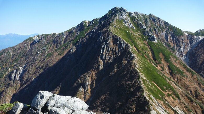 中央アルプス空木岳で遭難　静岡県の64歳男性が死亡　登山道で倒れている状態で発見｜FNNプライムオンライン