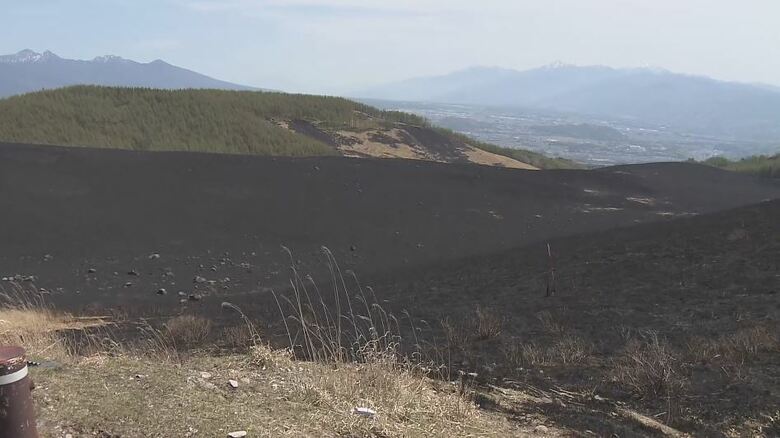 大規模な山火事が発生した霧ヶ峰高原（5月5日撮影）