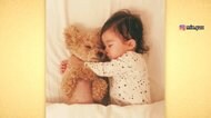 500万回再生“天使”動画 姉妹のようなトイプードル&女の子