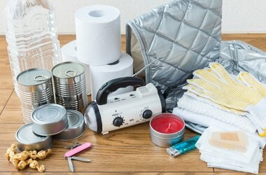 「防災袋」に何を入れる? コロナ禍で見直したい中身を被災経験から学ぶリストでチェック