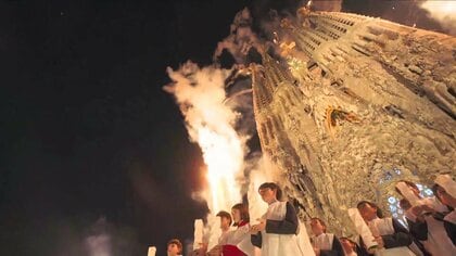 サグラダ・ファミリア「イエスの塔」完成　正面入り口の「栄光のファサード」の施工進め、約10年後の全体完成目指す