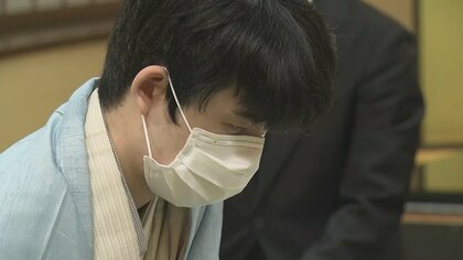 【藤井六冠VS渡辺名人】互角で終盤へ…勝利で史上最年少名人＆七冠の大記録に前進！ファン注目の勝負おやつ“猫クッキー”は早くも完売