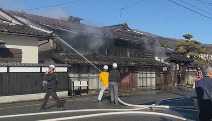 国登録有形文化財の旧旅籠で火事　江戸時代後期の宿場町の遺構　「燃えている」約2時間後に鎮火　けが人はなし　出火原因は？