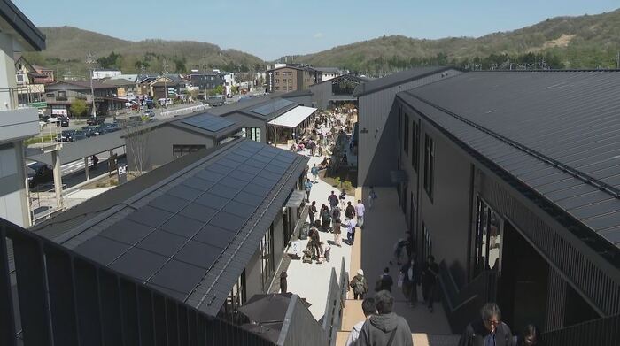 軽井沢駅直結の商業施設「軽井沢T−SITE」 5月2日