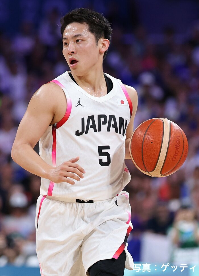 コート上での河村勇輝(30日、ピエール・モロワ競技場)