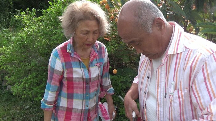 夫・正二さんとスローライフを満喫する河野富子さん