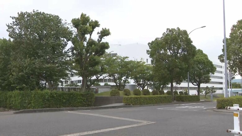 『アイシン』の社員寮で同僚の部屋から現金盗み暴行か 元社員の23歳男逮捕 寮の駐車場で現金盗んだ疑いも｜FNNプライムオンライン