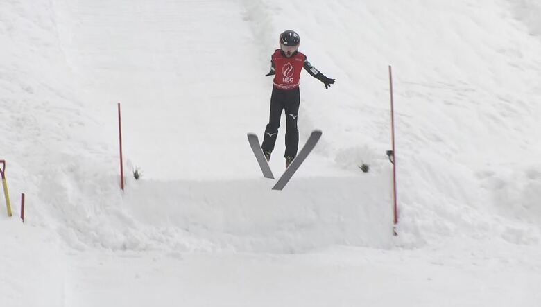 野沢温泉ジュニアスキークラブの練習
