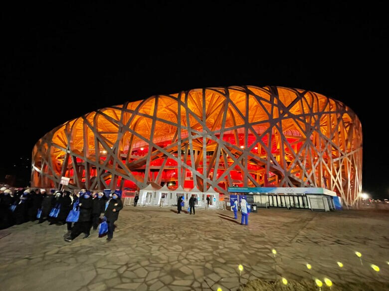 夏の北京五輪のメイン会場「鳥の巣」は冬の五輪でも活用された
