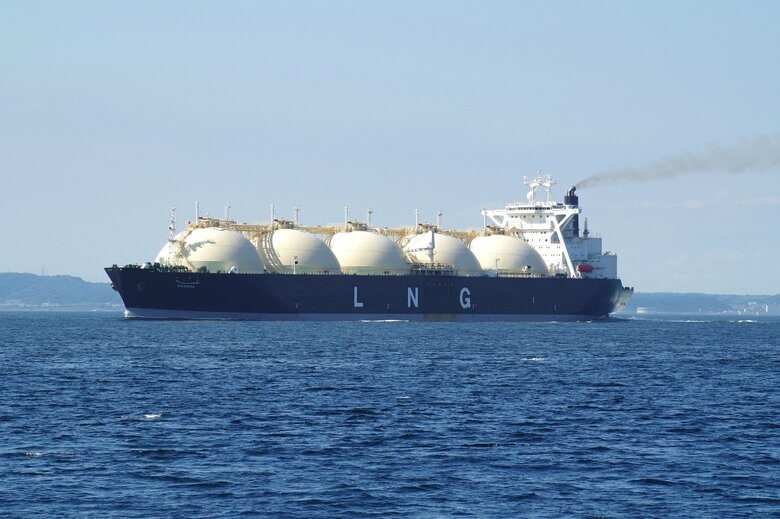 日本が輸入するLNGの大半は油価連動価格で購入している