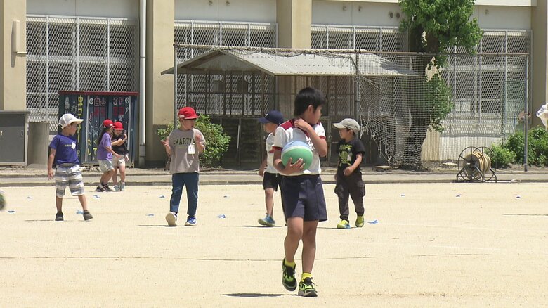 子供たちの元気な声は街を明るくする