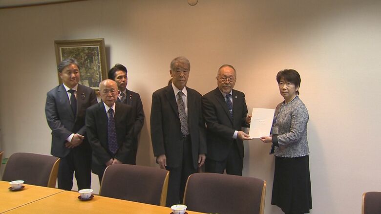 江南区天野地区の住民が市に要望書を提出