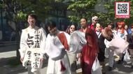 北大生がユニークな仮装で札幌中心部を練り歩く！“北大祭”開催を前にPR「北大祭きてくださ～い」今年は6月5日から3日間開催〈北海道札幌市〉