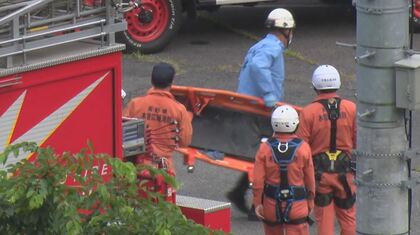 ダムに車が転落　看護学生の女性が死亡　助けようと飛び込んだ学校職員の死亡確認　約4キロ離れた川の浅瀬で発見