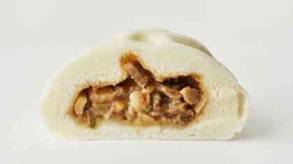 ニチレイフーズ一押し！冷凍肉まんのレンチン解凍は「マグカップ」を使うと加熱ムラなくふっくら。お皿にラップはかたくなりやすい？｜FNNプライムオンライン