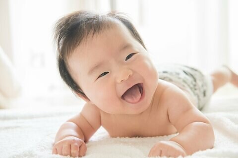 「蓮」と「紬」がトップ 2021年生まれの子どもの名前調査 明治安田生命