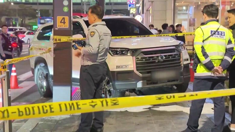 「バーンって音が…」ソウルで日本人女性2人ケガ、1人は重傷　飲酒運転の車が歩道に突っ込む　50代男を現行犯逮捕｜FNNプライムオンライン