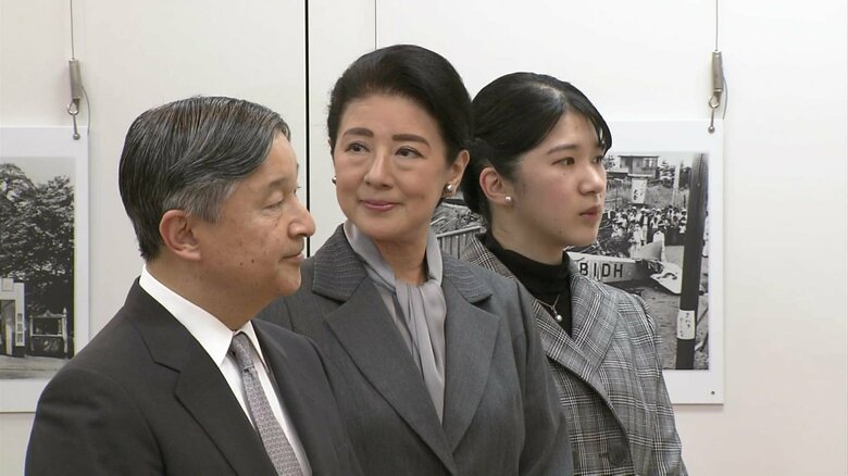 両陛下と愛子さま“戦後80年”最後の行事に…戦時中に警視庁カメラマンが撮った写真展ご覧に　東京駅での消火訓練の写真に「どのくらいの人数が？」｜FNNプライムオンライン