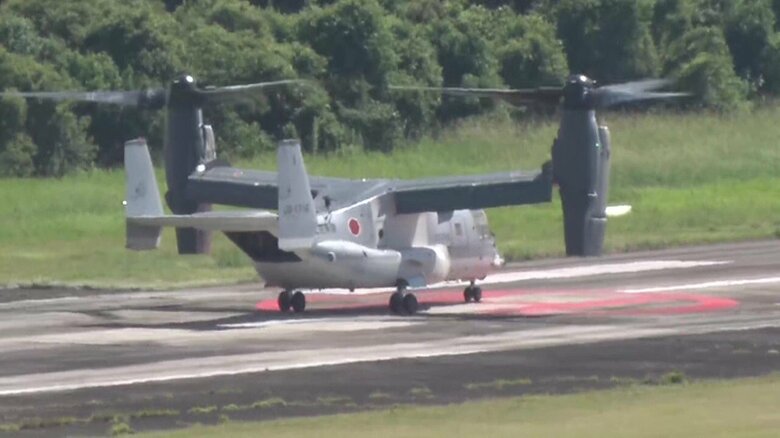 目達原駐屯地に飛行し離着陸訓練