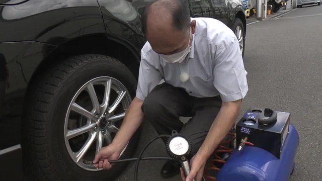 ガソリンスタンドや販売店で月に一度は確認を