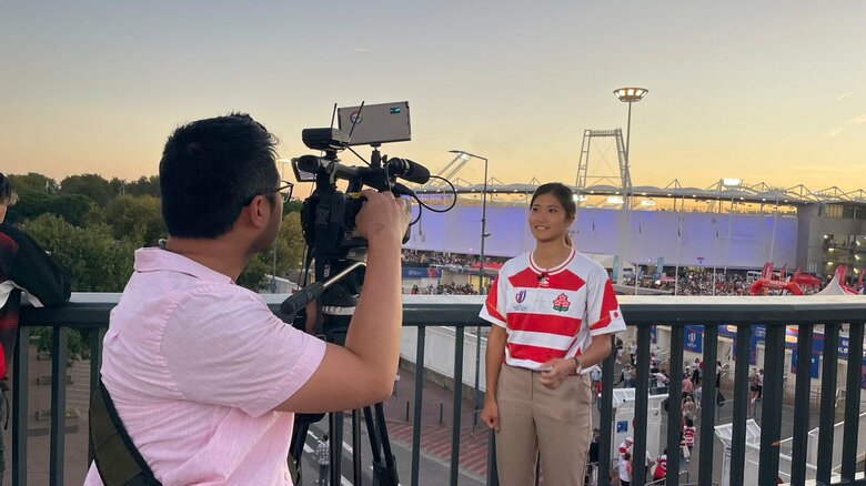 現地で取材した筆者