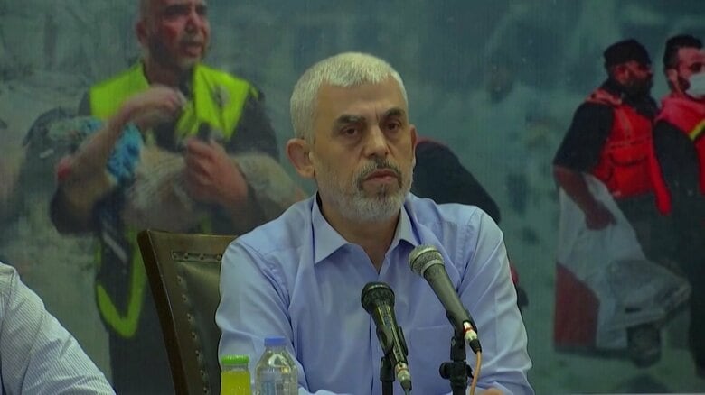 イスラエルへの奇襲攻撃の首謀者とされたヤヒヤ・シンワル氏。2024年10月に殺害された。