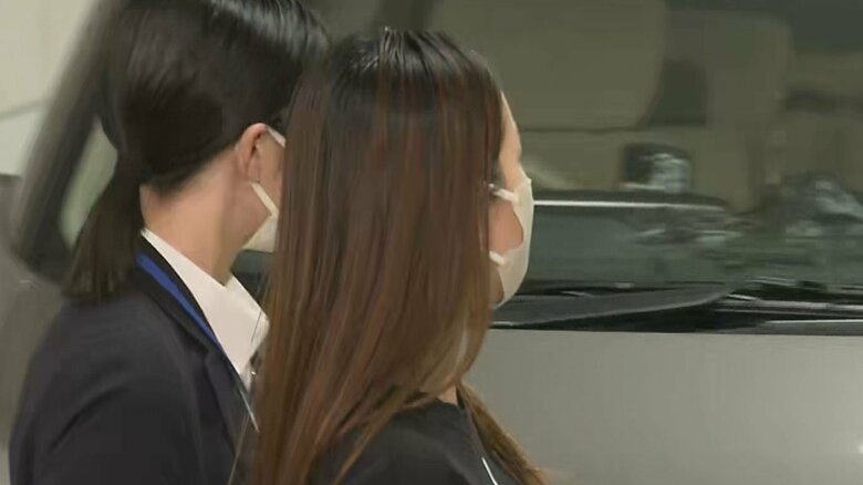 原宿署へ移送される宝島真奈美容疑者（31）