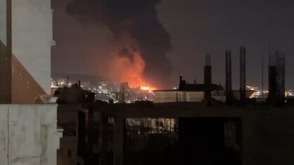 イラン早期収束見込めず「原油150ドルまで上昇」予測も　食品トレー、プラ容器など影響懸念広がる