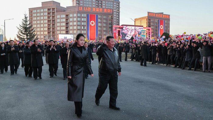 「コンピューターの天才」と宣伝されていたとの証言も