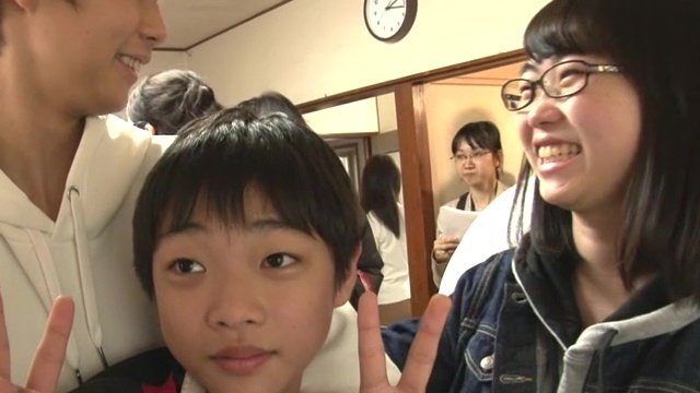 2016年、「ゆるきち」で過ごす当時16歳・高校2年生の瑠南さん(右端)