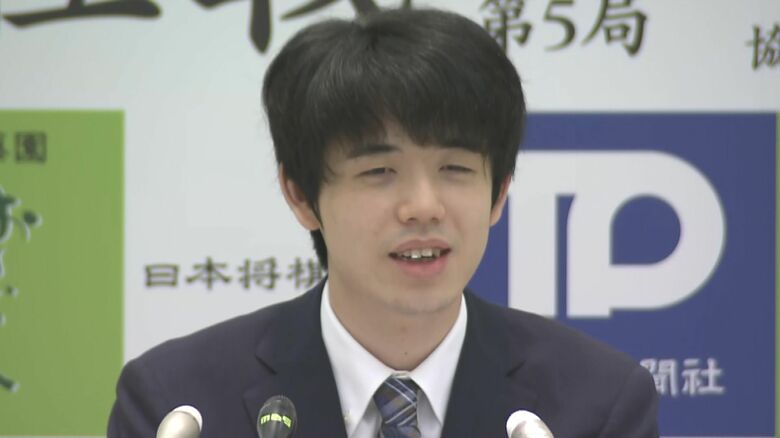 王位タイトル4連覇の藤井七冠「八冠挑戦の機会を得られ光栄ですが…」謙虚に語った王座挑戦への意気込み｜FNNプライムオンライン
