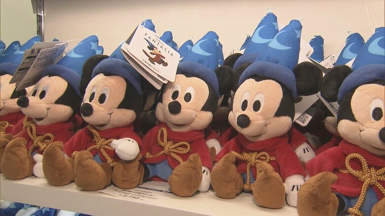 バイト貯金で“予算8万円”の高校生も…人気キャラの限定商品など約3000点が揃う『Disney THE MARKET』松坂屋名古屋店で24日｜FNNプライムオンライン