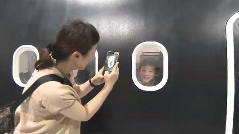 「夏休みで一番楽しい1日になった」　北九州空港で機体の迫力を間近で体験　応募倍率10倍超の人気イベント「ナイトトリップ」　福岡｜FNNプライムオンライン