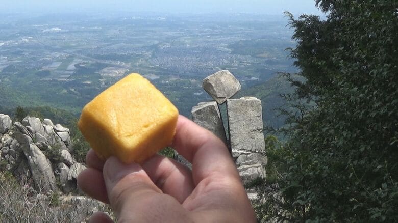 ターゲットは“登山客”…老舗和菓子店と町がタッグを組んだ新名物『頂きあんどーなつ』若き7代目職人の奮闘|FNNプライムオンライン