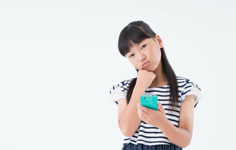 イメージ（子どものスマホ）