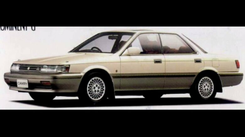 トヨタの「カムリ」提供：大阪府警