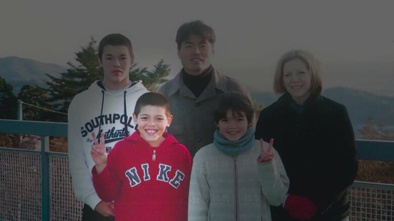 子どものころの村尾（前列左）