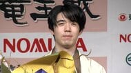 藤井聡太六冠が史上最年少で「永世竜王」の資格獲得 「竜王戦」で5連覇達成