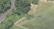 【速報】　サッカーグラウンド脇の木が倒れる　小学生がサッカーの試合中　倒木の瞬間は給水中だったか　観戦中の母親や幼児含む7人搬送　